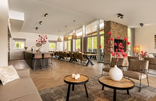 Leuken House | Bungalow ∙ 10 bedrooms ∙ 20 guests