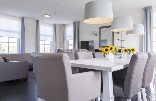 Colijnsplaat House | Bungalow ∙ 5 bedrooms ∙ 10 guests
