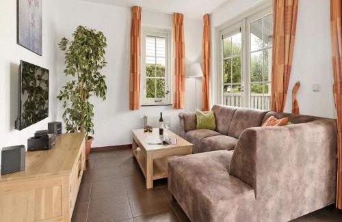 Municipality of Nissewaard House | Bungalow by Water near Rotterdam