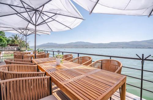 Cajititlan House | Bungalow Cajititlan 2 bedrooms & lake view