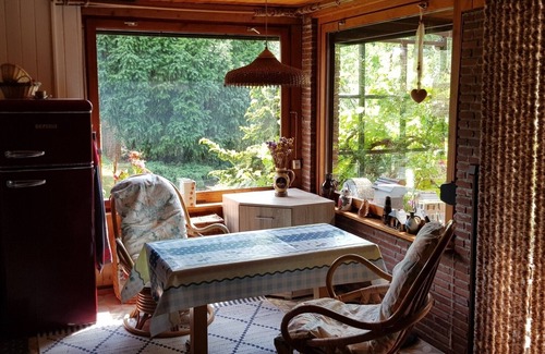 Goyatz House | Bungalow 'Cosy by the Lake' with Private Terrace and Private Garden