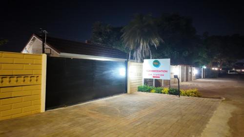 Gaborone House | Bungalow Guest House Phase 4