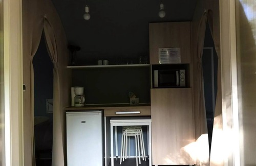 Vendays-Montalivet House | Bungalow toile COCO SWEET mit Nutzung von Sanitäranlagen und Waschbecken des Campingplatzes - 2 Schlafzimmer 4 Personen