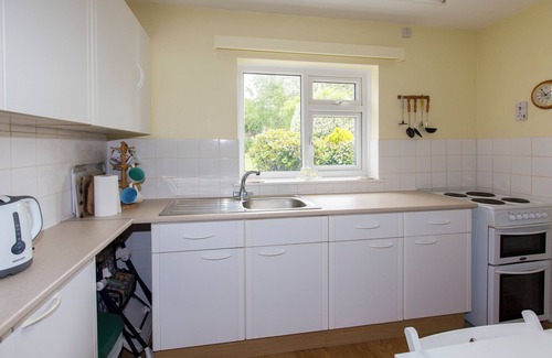St Davids House | Bungalow, Very Close To The Centre Of St. Davids And In A Quiet Cul-De-Sac