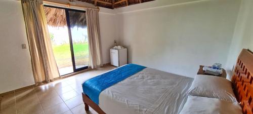Pie de la Cuesta Hotel | Bungalows Las Brisas Acapulco