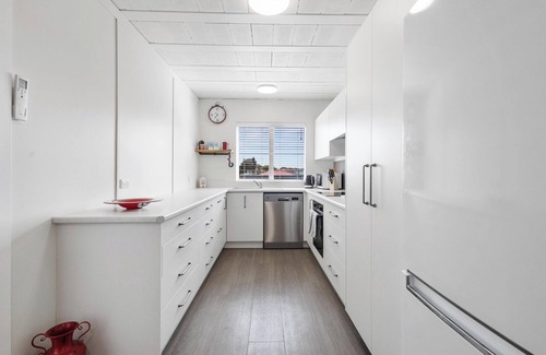 Te Awamutu Apartment | Bunker 2 "Urban meets Rustic"
