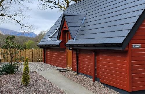 Roybridge Ski Chalet | Bunroy Park