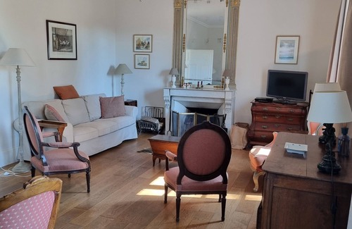 Saint-Vincent-en-Bresse House | Burgundy, Saône et Loire with swimming pool and tennis