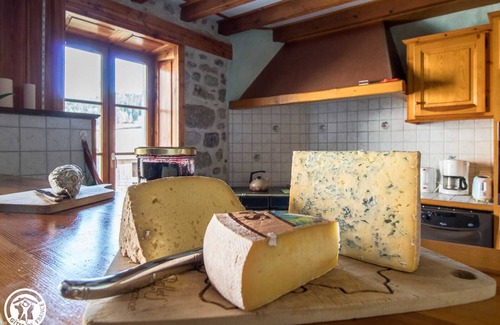 Saint-Romain House | Buriane - Saint-romain