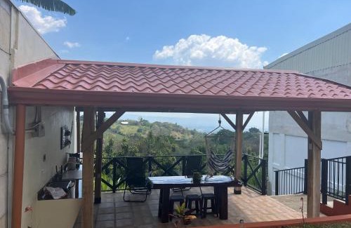San Isidro House | Burios House
