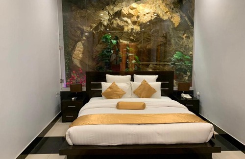 Mingora Hotel | Burj Al Swat Hotel