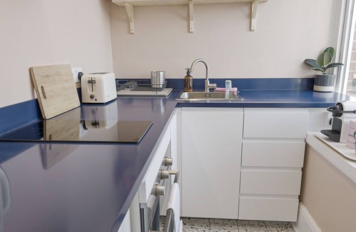 Boscombe Apartment | Burlington Mansions - Stunning Coastal Apartment