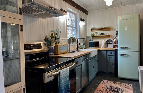 Springfield Center Cottage | Burnham Cottage
