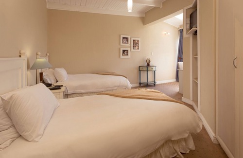 Langstrand Hotel | Burning Shore Hotel