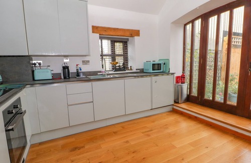Mynydd Isa House | BURNT OAK STABLES, pet friendly, with a garden in Mynydd Isa
