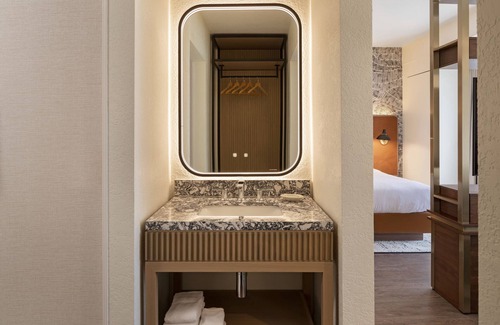 Pico - Robertson Hotel | Burton House, Beverly Hills, A Tribute Portfolio Hotel