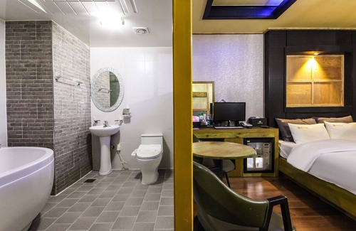 Buan-gun Hotel | Busan Hwanggeum Drive-in Motel