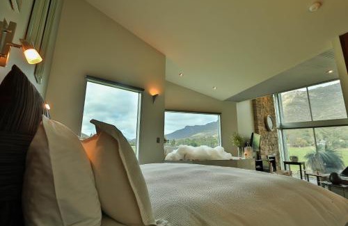 Halls Gap Apartment | Bushland