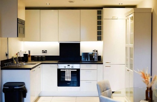 Reading Apartment | Business & Leisure Stays in RG2