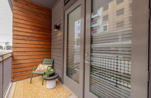 North Burnet Apartment | Business Ready -Fast WiFi -Onsite Parking