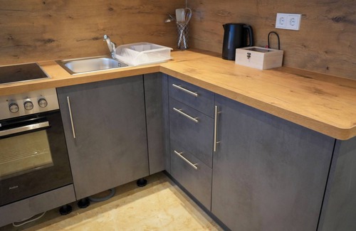 Berenbostel Apartment | Business & Trade Fair Apartment Fitters - 3 rooms - Kitchen - Terrace - NO1