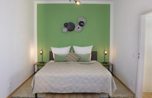 Sonnenberg Apartment | Business - YR Apartment - Citynah, WLAN, Drucker
