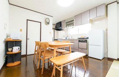 Miyakojima Apartment | BUSON A cozy Japanese House upto 8 Guests and Close to Station