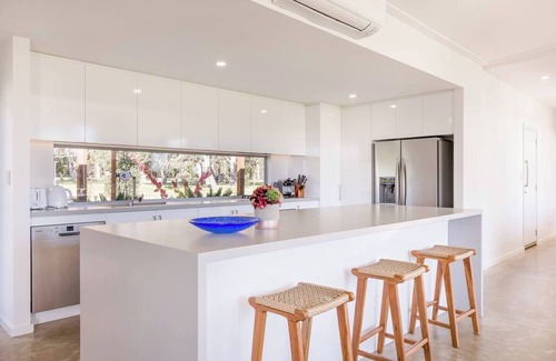 Ludlow House | Busselton Hithergreen Luxe Farm Stay near Beaches