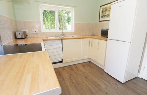 Allendale House | BUTTERCUP COTTAGE, pet friendly, with a garden in Allendale