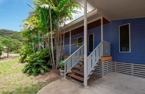 Horseshoe Bay House | Butterfly Bungalow
