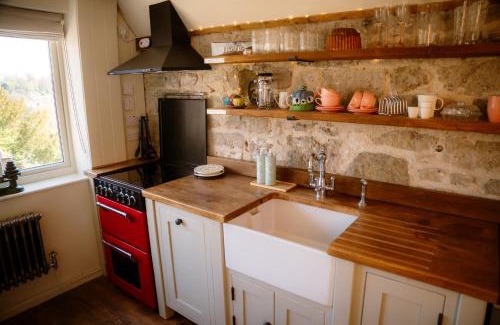 Shaftesbury House | Button Cottage on Gold Hill - Hovis Hill