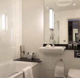Uckfield House | Buxted Park Hotel