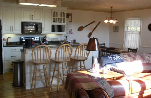 Dugspur House | *Buy 5 nights, GET 2 NIGHTS FREE! (Same stay).*