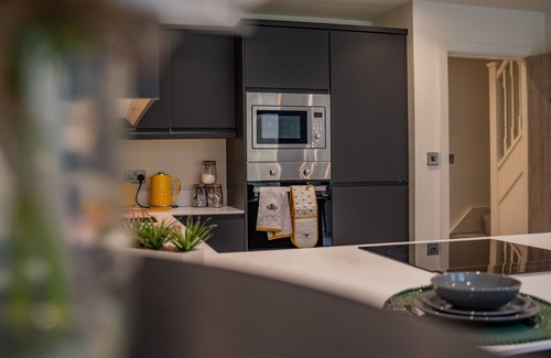 Leeds House | Bv Spacious 3Bed TownHouse Perfect For Contractors