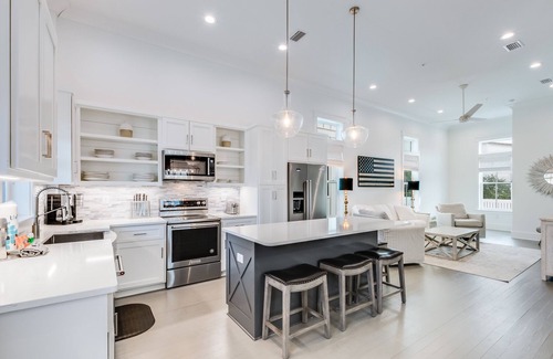 Orange Beach Cottage | BVR 59 - Low Tide by Liquid Life
