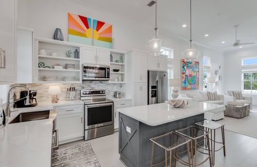Orange Beach Cottage | BVR 64 - Ladies That Lunch by Liquid Life