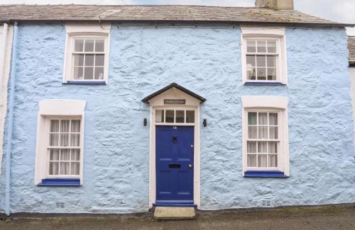 Beaumaris House | Bwthyn Dwyfor