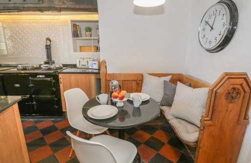 Llanfair Cottage | BWTHYN MAWR, family friendly, luxury holiday cottage in Llanfair