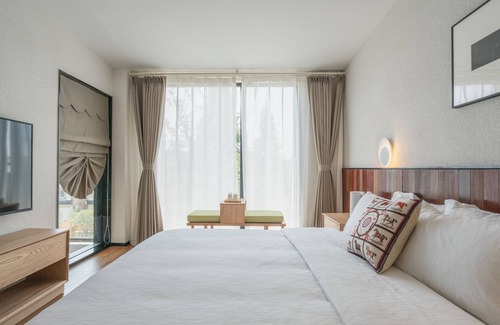 Wuzhong Hotel | By Sunny Seven