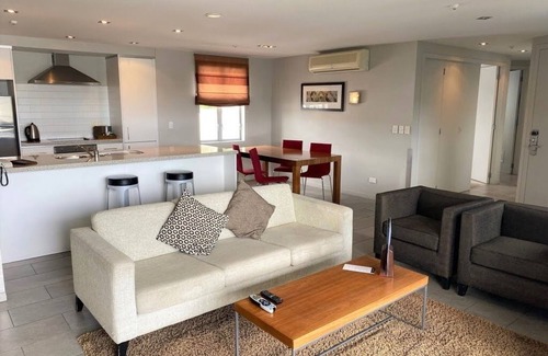 Paihia Apartment | By the Sea Apartment- Paihia Bay of Islands