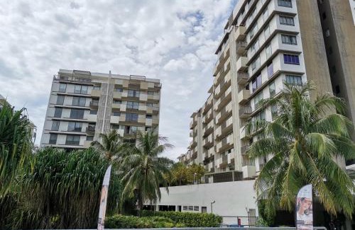 Batu Ferringhi Apartment | By The Sea Batu Ferringhi Beach Front Apartment Suite