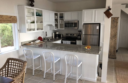 Tarpum Bay House | By The Sea - Seaside paradise, newly renovated & furnished