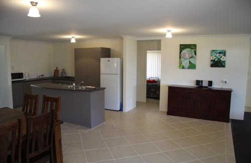 Byford House | Byford House on the Scarp