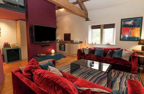 Litton Cottage | BYRE SUITE, romantic, with a garden in Litton