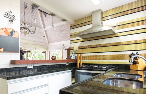 Marina House | Bz37 House with Pool 200M from the beach!
