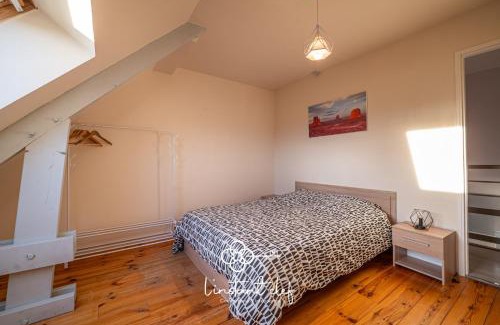 Parigne-lʼEveque House | Cœur de Sarthe - Maison 20pers - Balnéo - BBQ