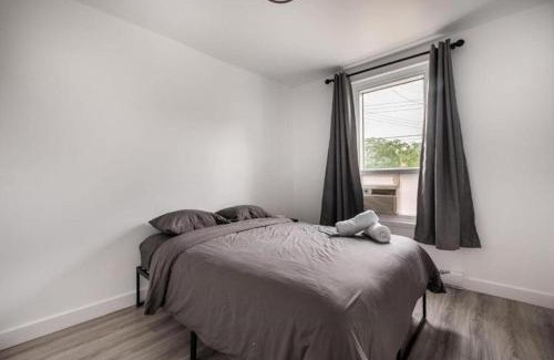 Montreal Apartment | C 05 - Apartment with 2 bedrooms