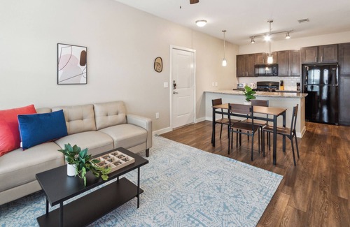 Willowbrook Apartment | C Creek 8302 I New Construction 2Bd Apt I Gated