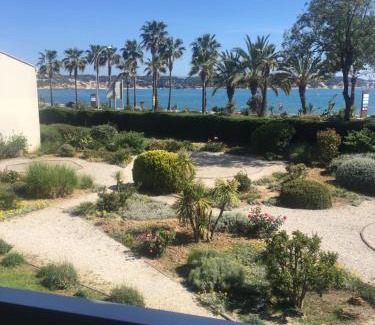 Bandol Apartment | C'est la vie