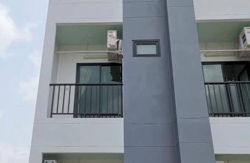 Krathum Baen Apartment | C Park